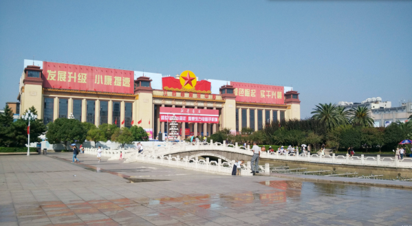 江西省展览中心采用江苏强盾消防水炮